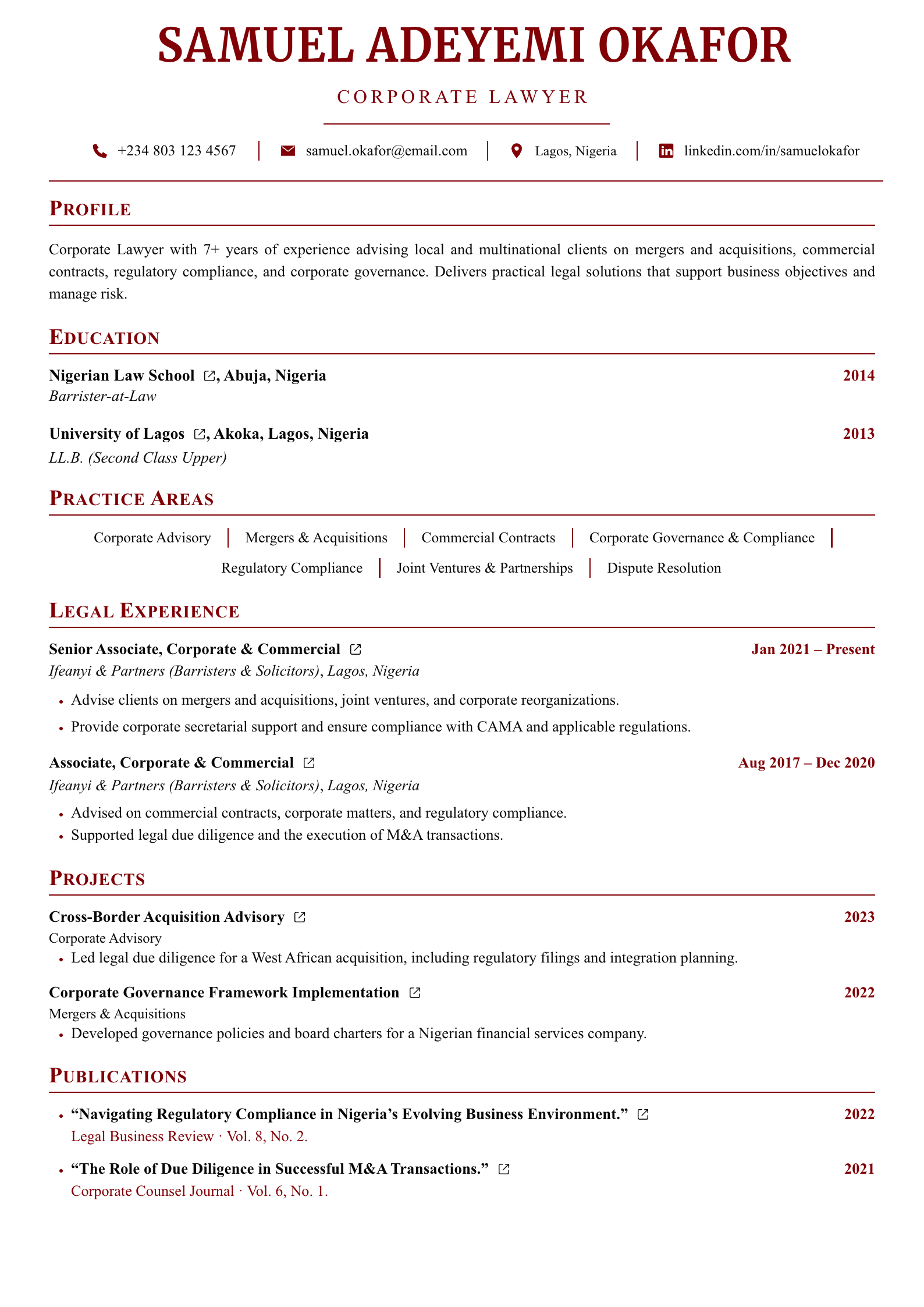 Corporate Lawyer Burgundy CV template preview